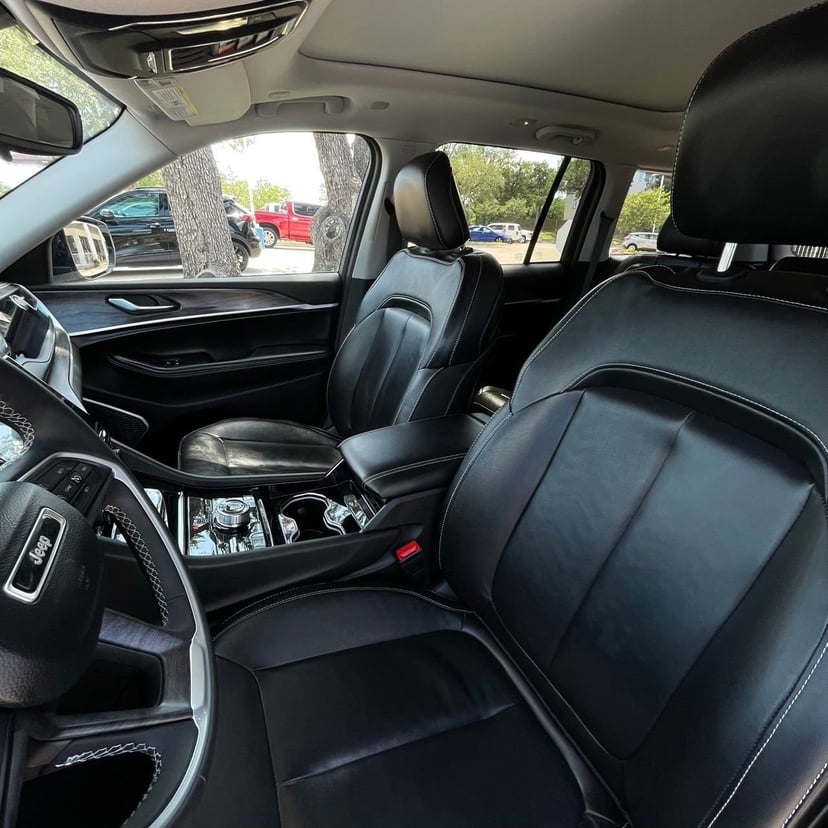 2022 Jeep Grand Cherokee 4xe - Image 22