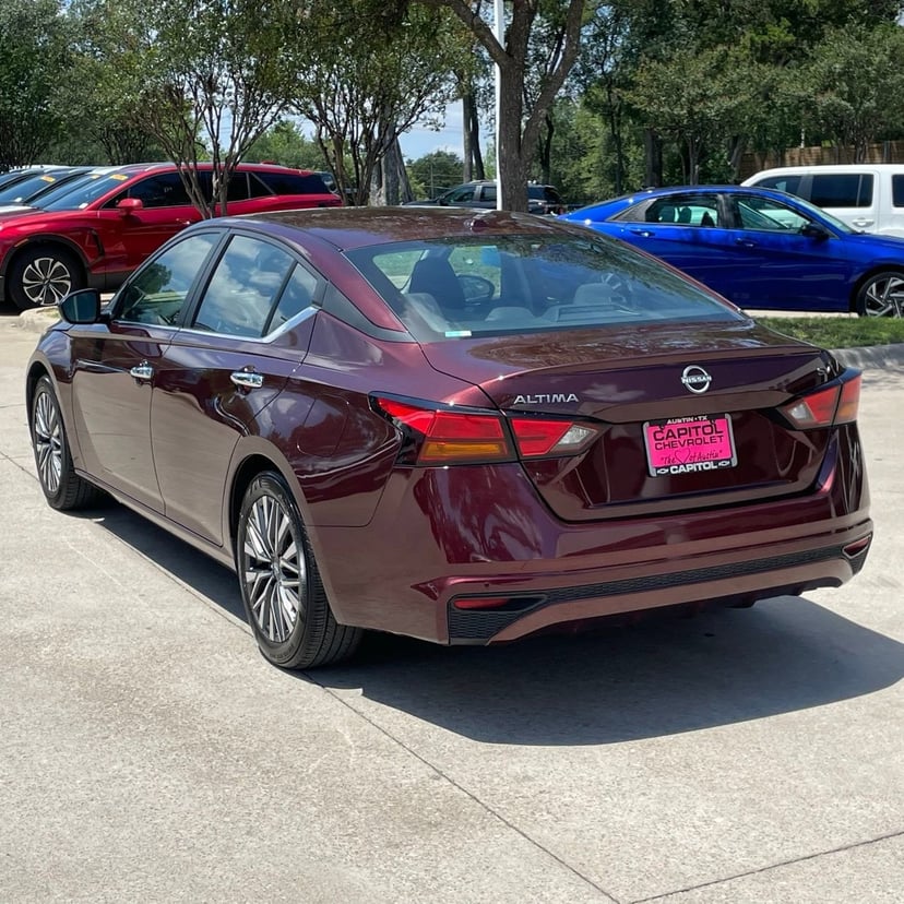 2024 Nissan Altima - Image 4