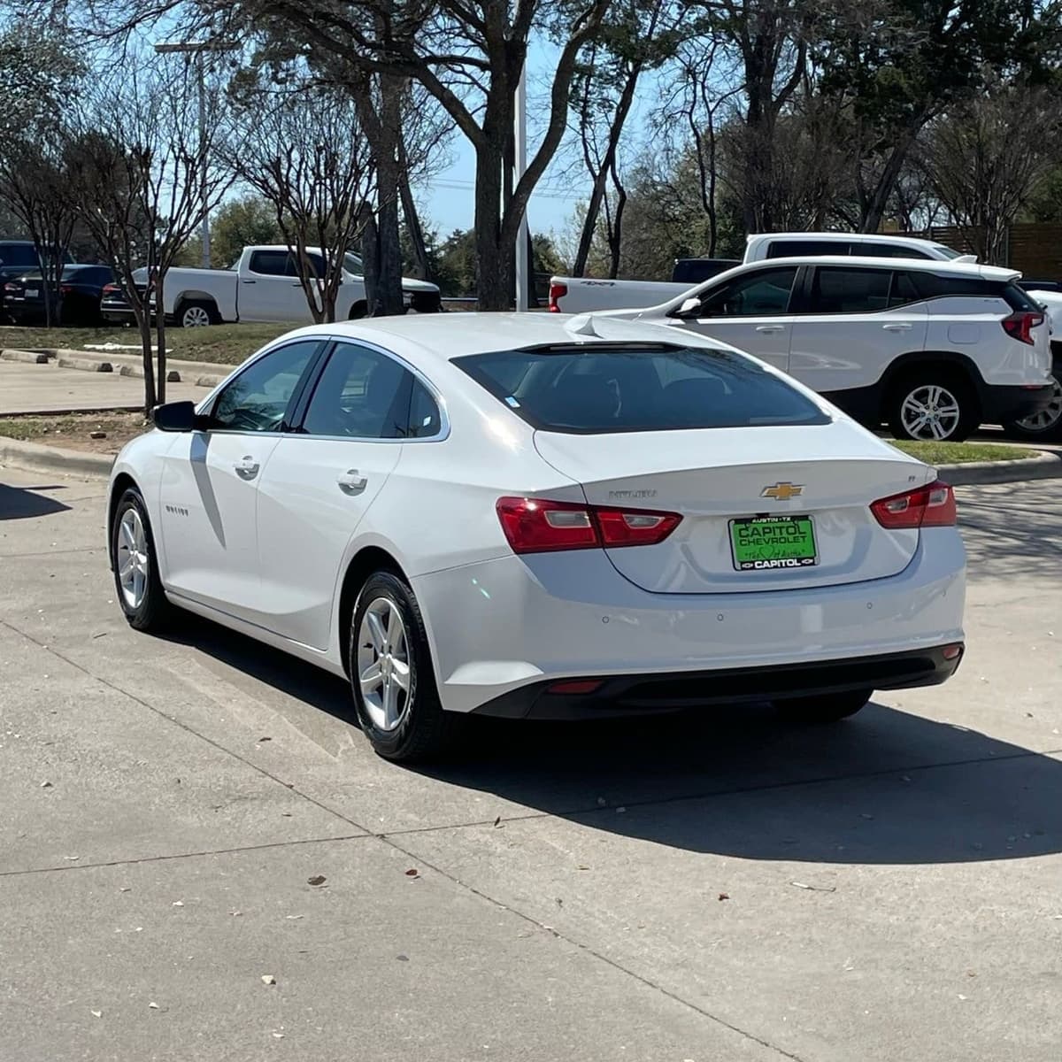 2024 Chevrolet Malibu - Image 4
