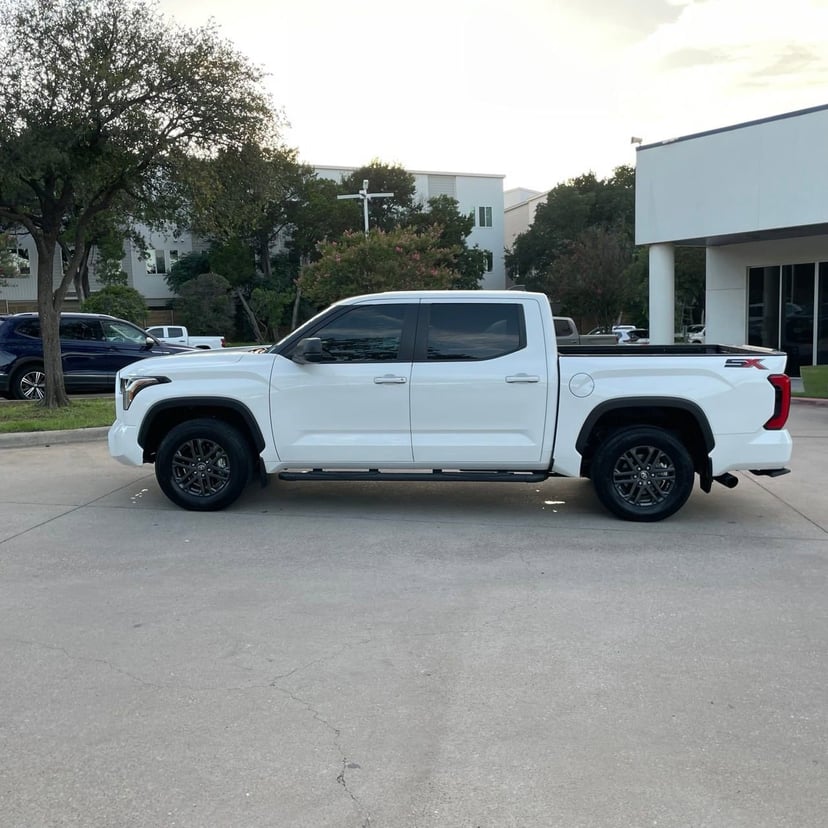 2025 Toyota Tundra - Image 3