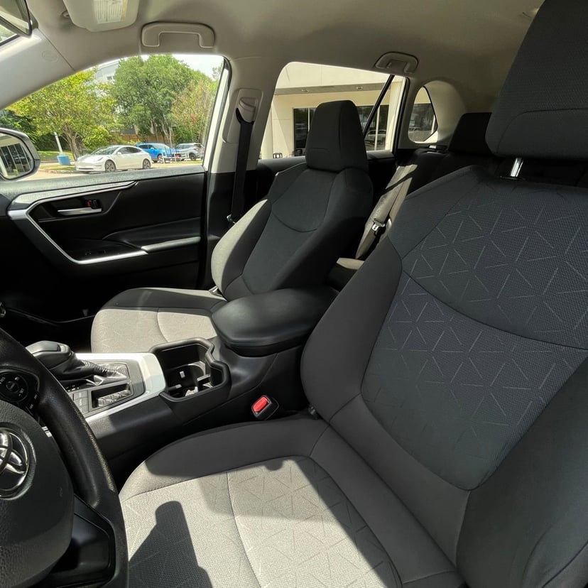 2023 Toyota RAV4 - Image 22