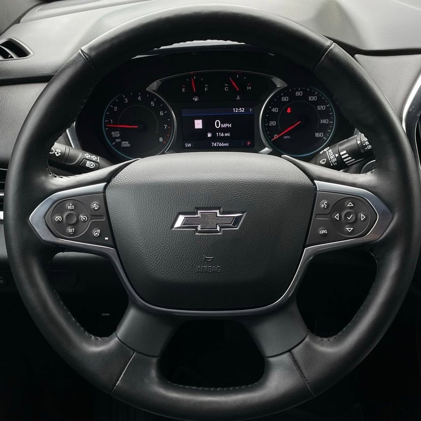 2022 Chevrolet Traverse - Image 13