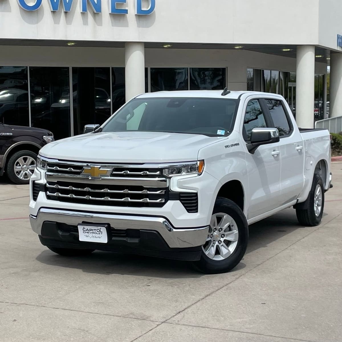 2025 Chevrolet Silverado 1500 - Image 10