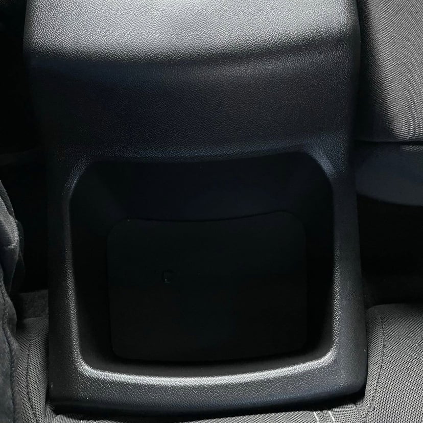 2018 Chevrolet Camaro - Image 24