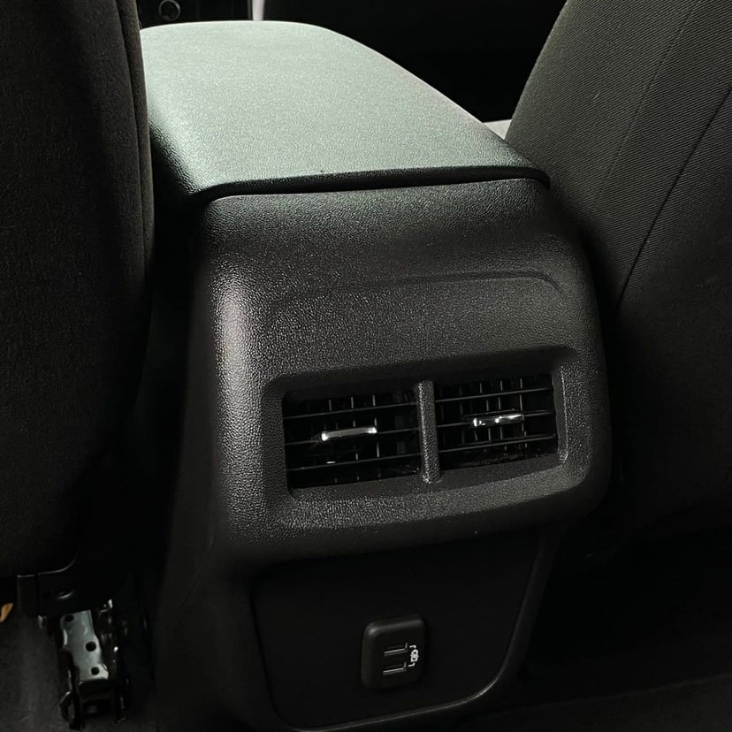 2023 Chevrolet Equinox - Image 25