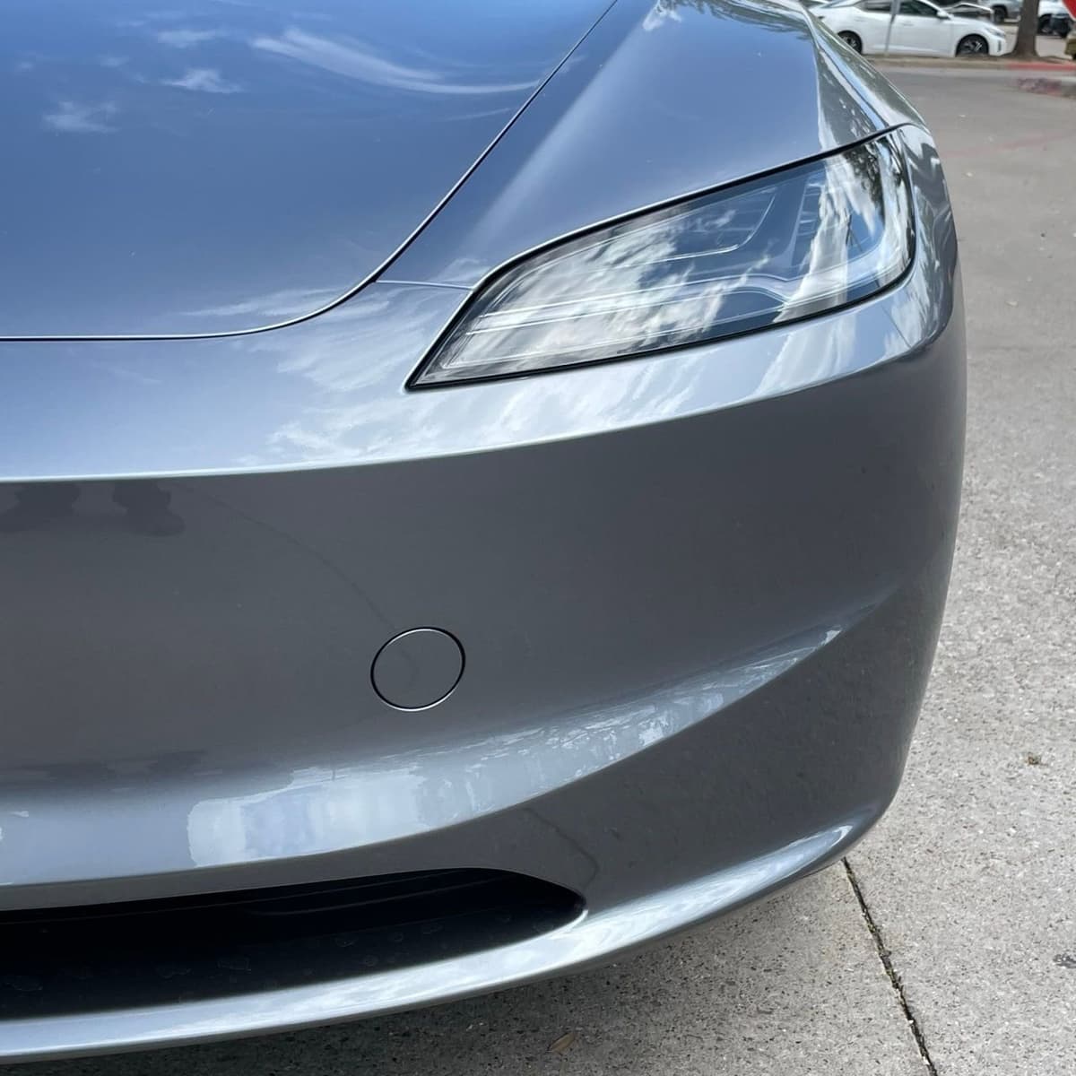 2026 Tesla Model 3 - Image 7