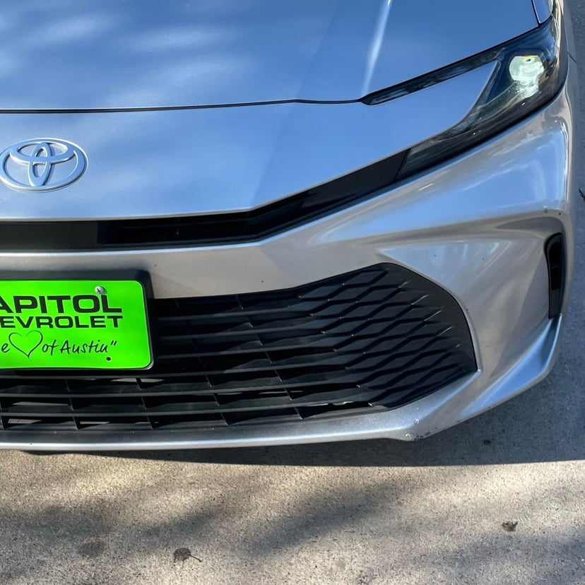 2025 Toyota Camry - Image 9