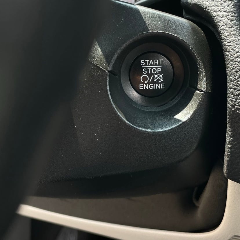 2019 Jeep Compass - Image 17
