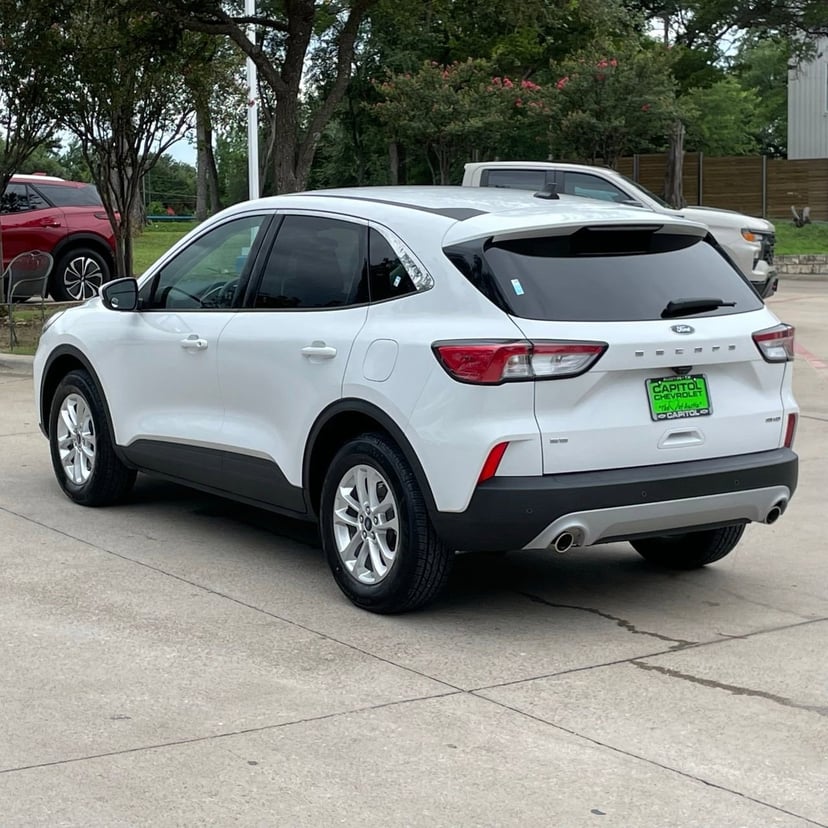2021 Ford Escape - Image 2