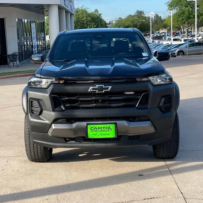 2023 Chevrolet Colorado - Image 7