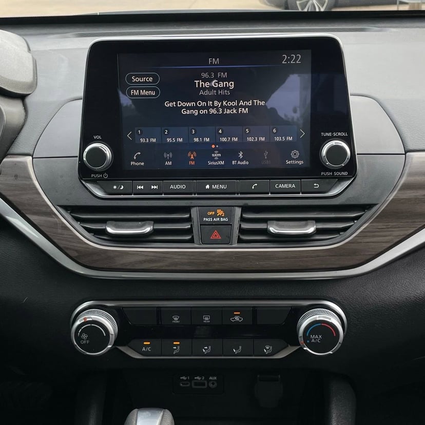 2024 Nissan Altima - Image 17