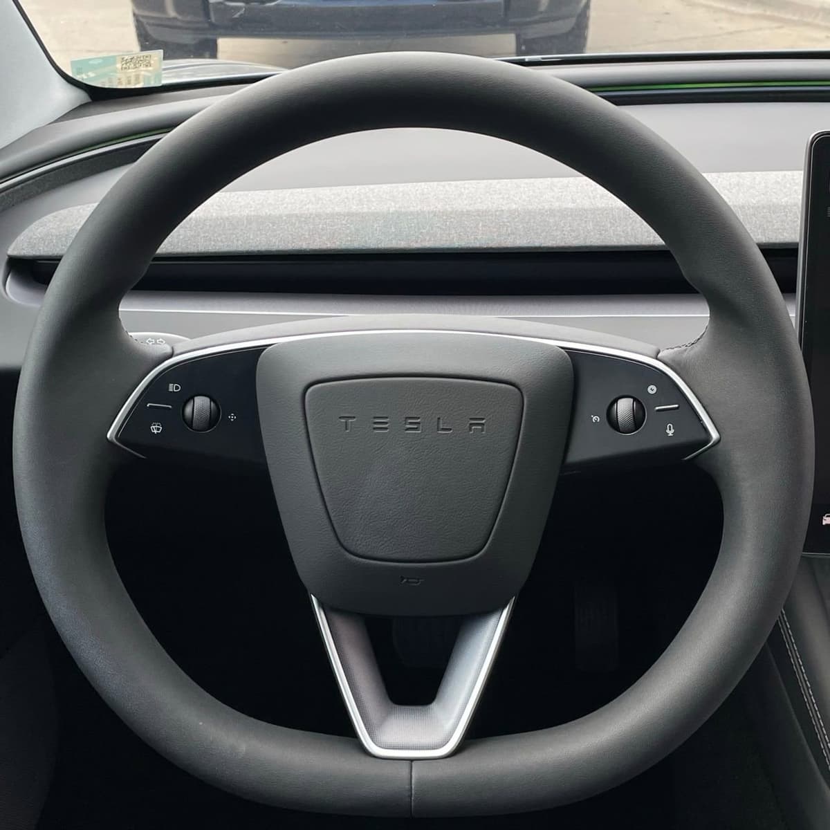 2026 Tesla Model 3 - Image 12