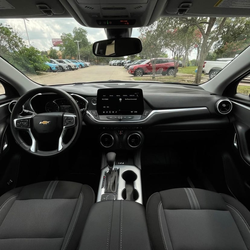 2024 Chevrolet Blazer - Image 10
