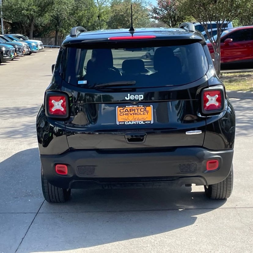 2020 Jeep Renegade - Image 3