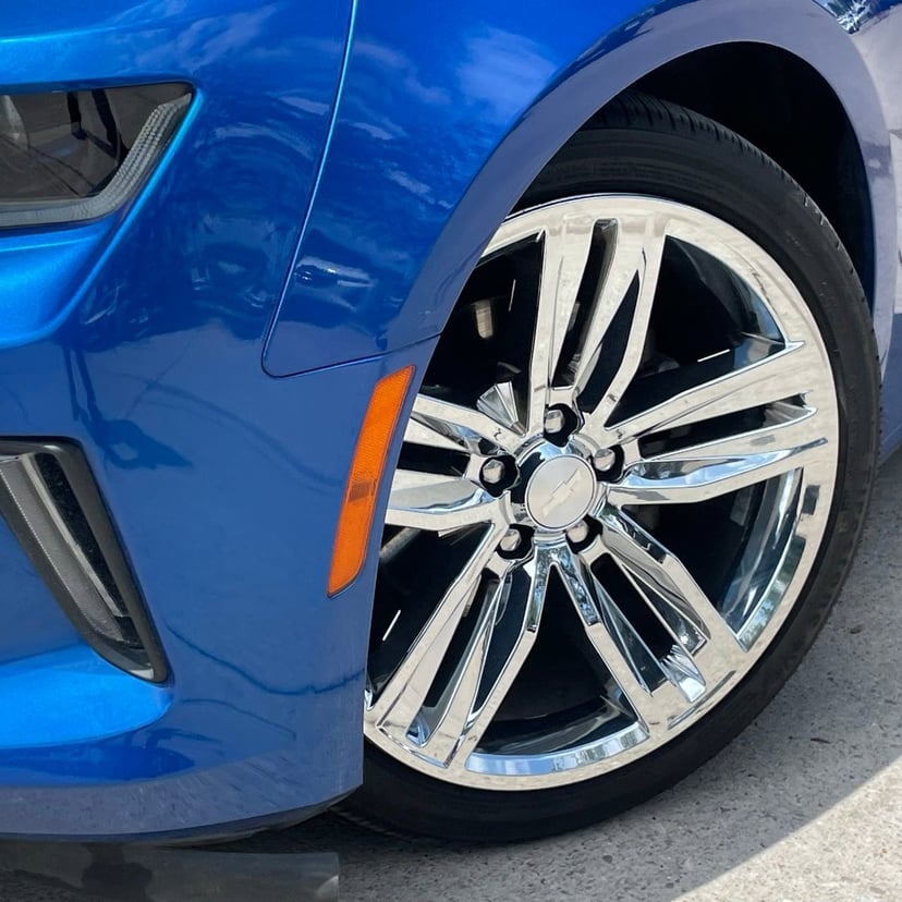 2018 Chevrolet Camaro - Image 8