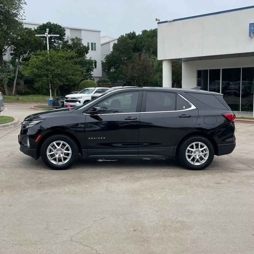 2023 Chevrolet Equinox - Image 3