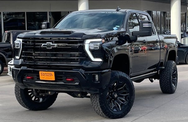 2025 Chevrolet Silverado 2500 HD - Image 2