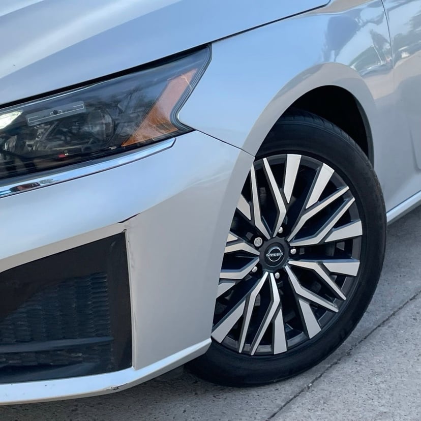 2024 Nissan Altima - Image 9