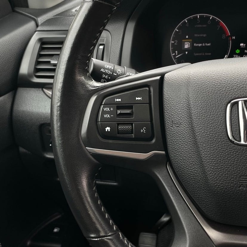 2025 Honda Ridgeline - Image 12