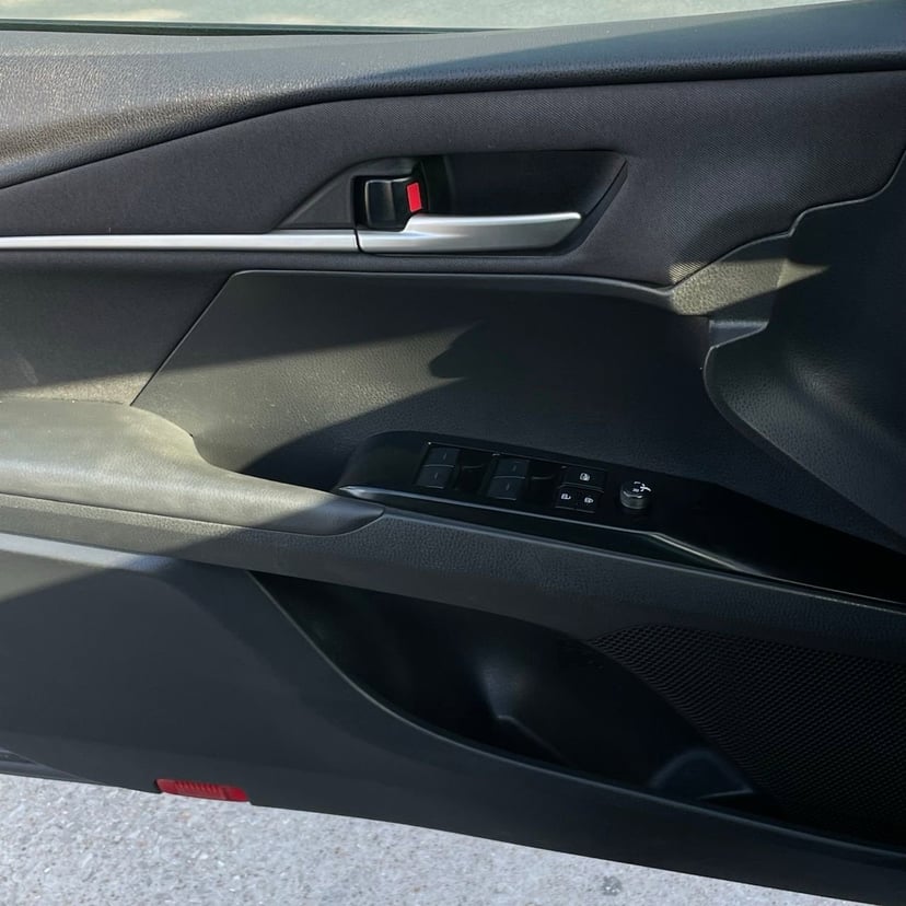 2025 Toyota Camry - Image 22