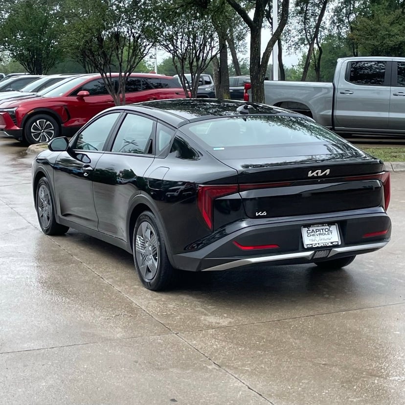 2025 Kia K4 - Image 4