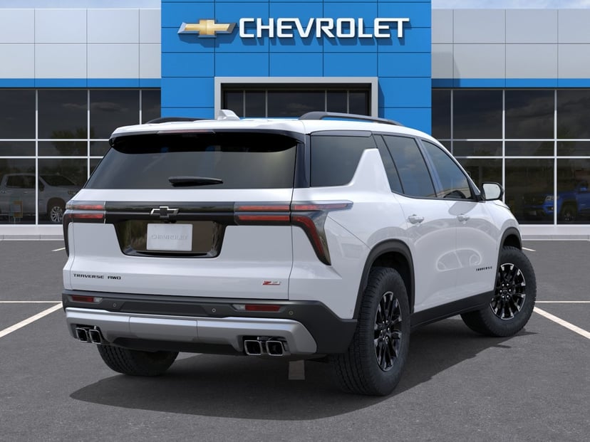 2026 Chevrolet Traverse - Image 4