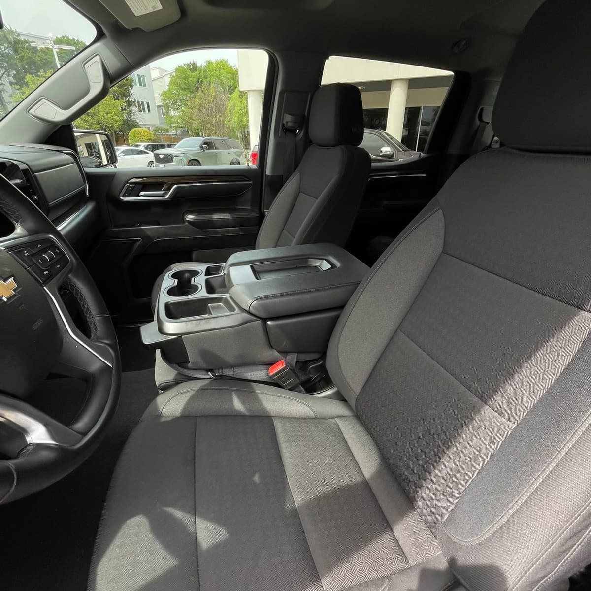 2025 Chevrolet Silverado 1500 - Image 22