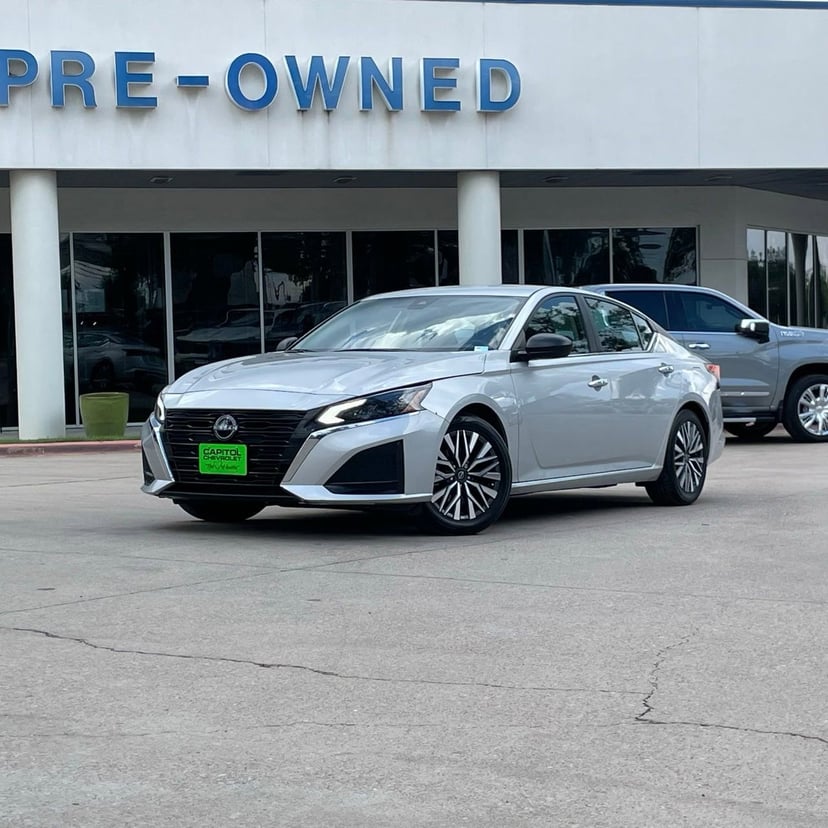 2024 Nissan Altima - Image 2
