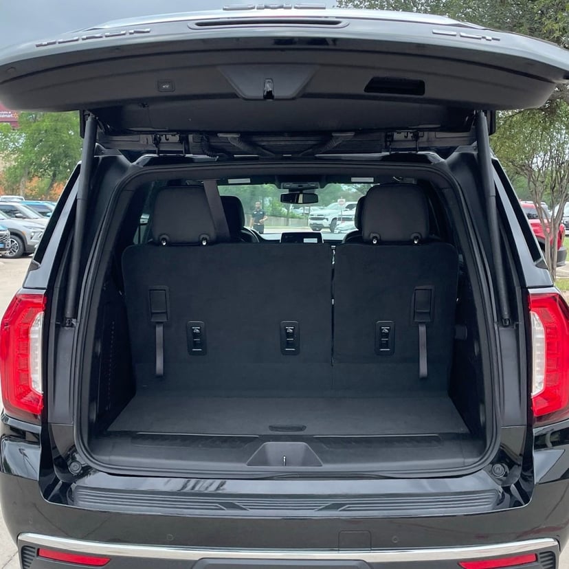 2023 GMC Yukon - Image 26