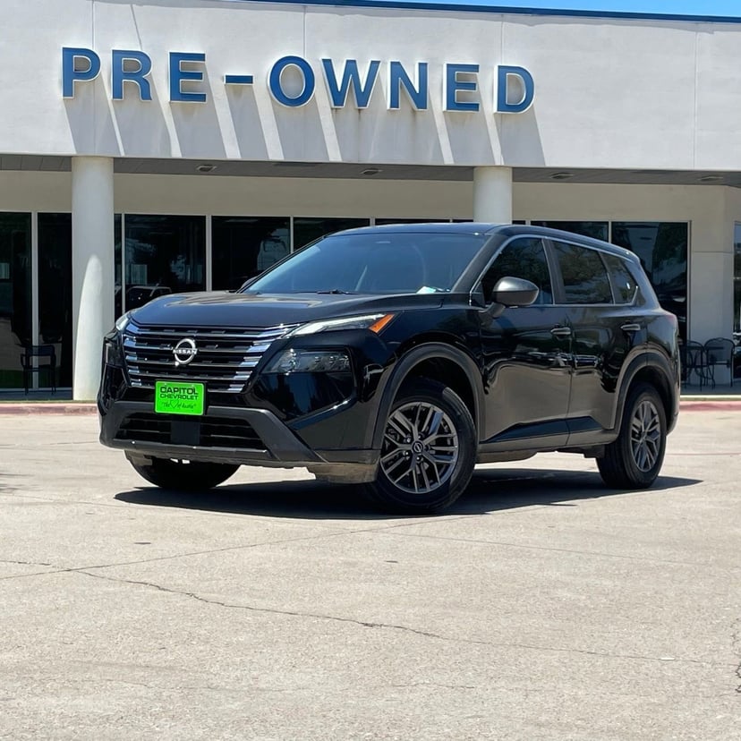 2025 Nissan Rogue - Image 3