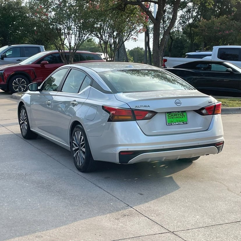2024 Nissan Altima - Image 4