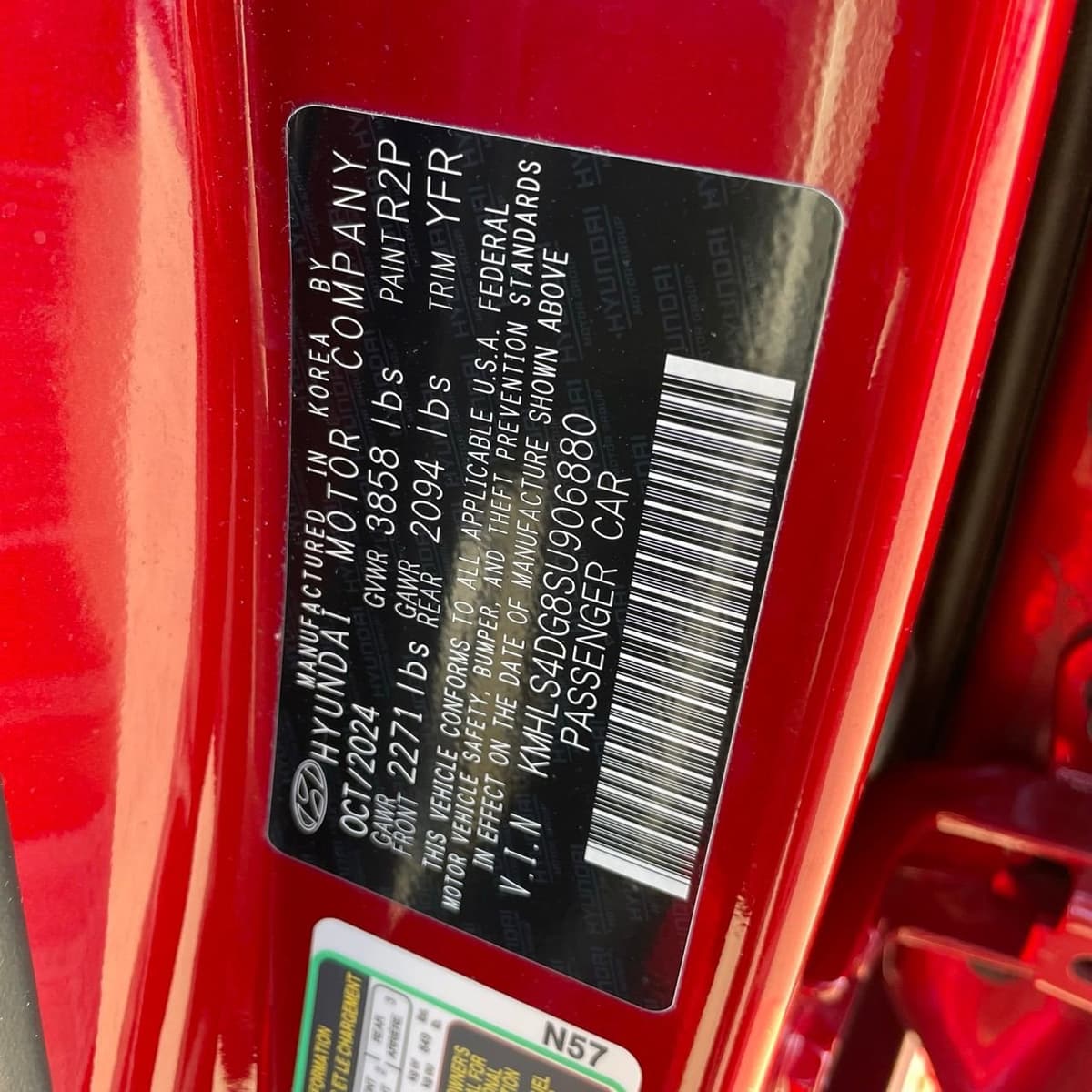 2025 Hyundai Elantra - Image 28