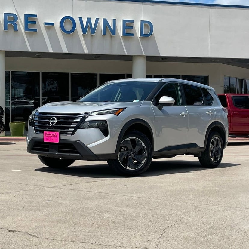 2024 Nissan Rogue - Image 2