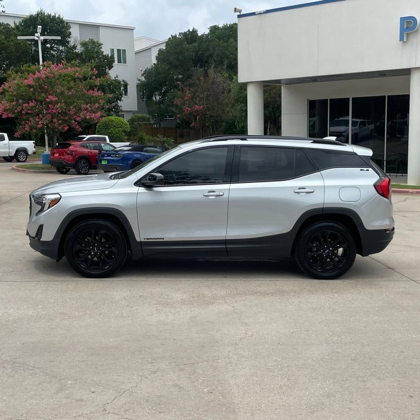 2020 GMC Terrain - Image 3