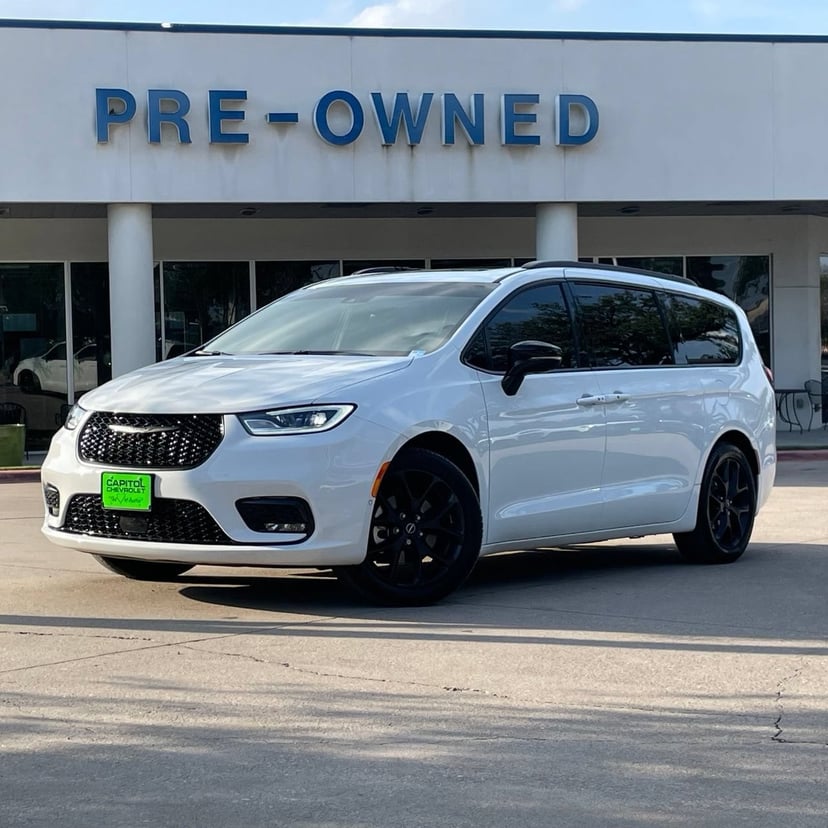 2026 Chrysler Pacifica - Image 2