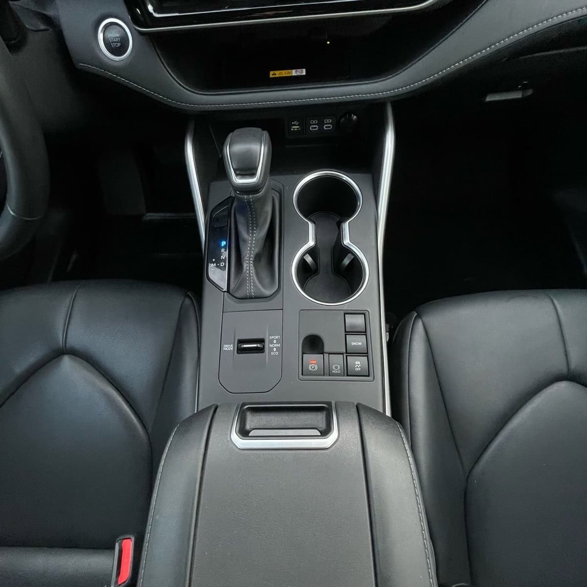 2024 Toyota Highlander - Image 21