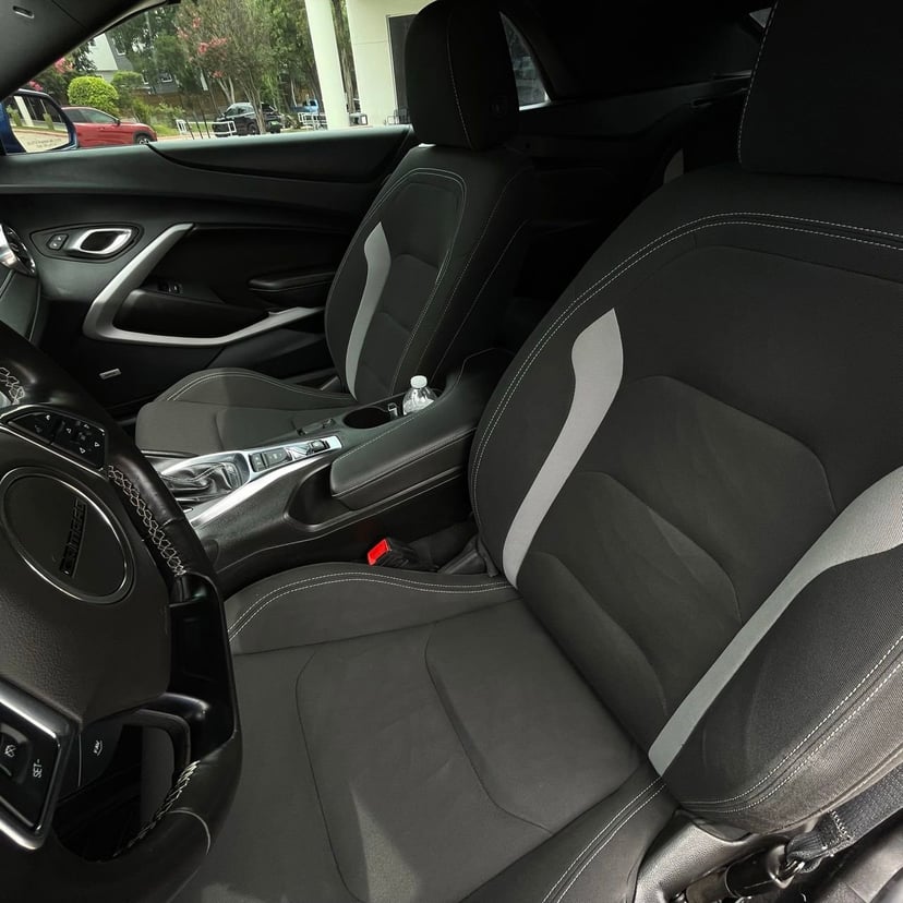 2023 Chevrolet Camaro - Image 21