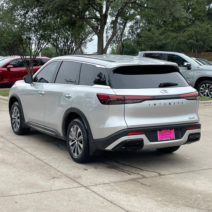 2022 INFINITI QX60 - Image 4