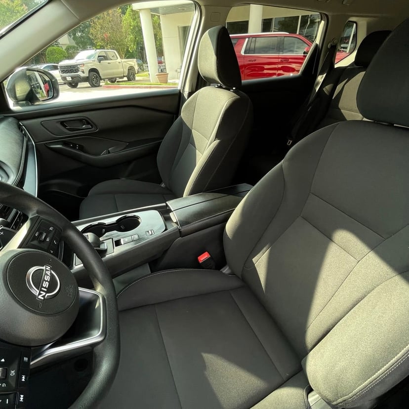 2024 Nissan Rogue - Image 21