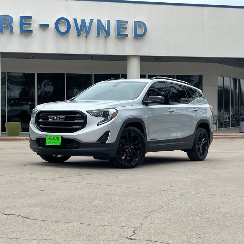 2020 GMC Terrain - Image 2