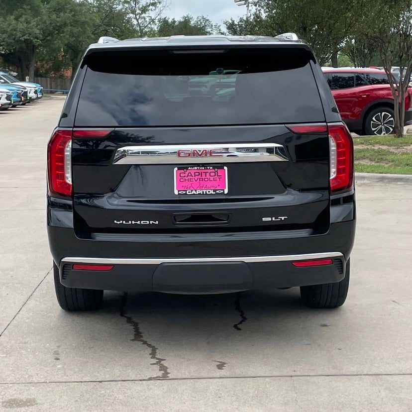 2023 GMC Yukon - Image 5