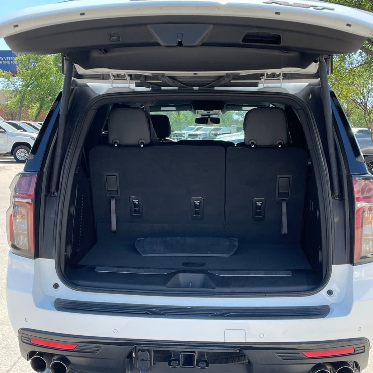 2024 Chevrolet Tahoe - Image 25