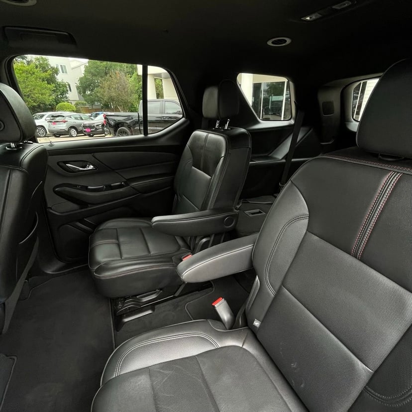 2022 Chevrolet Traverse - Image 24