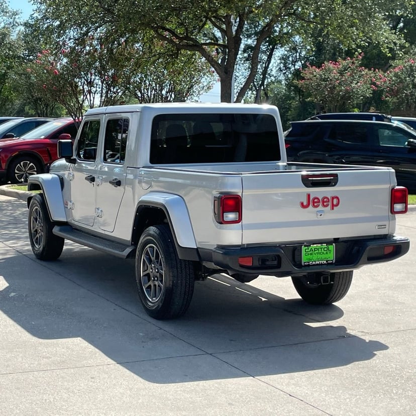 2022 Jeep Gladiator - Image 4