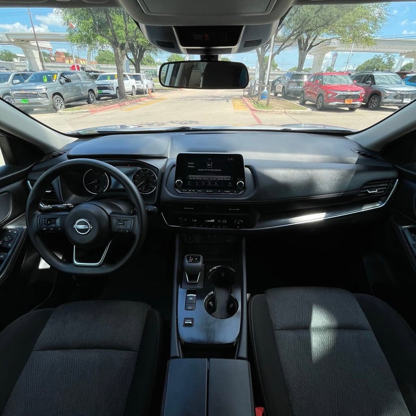 2024 Nissan Rogue - Image 11