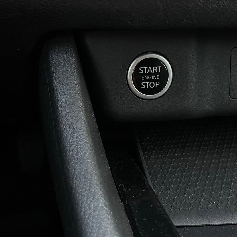 2023 Nissan Rogue - Image 17