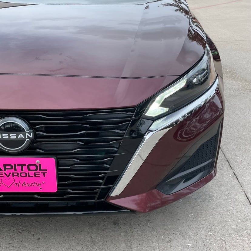 2024 Nissan Altima - Image 7