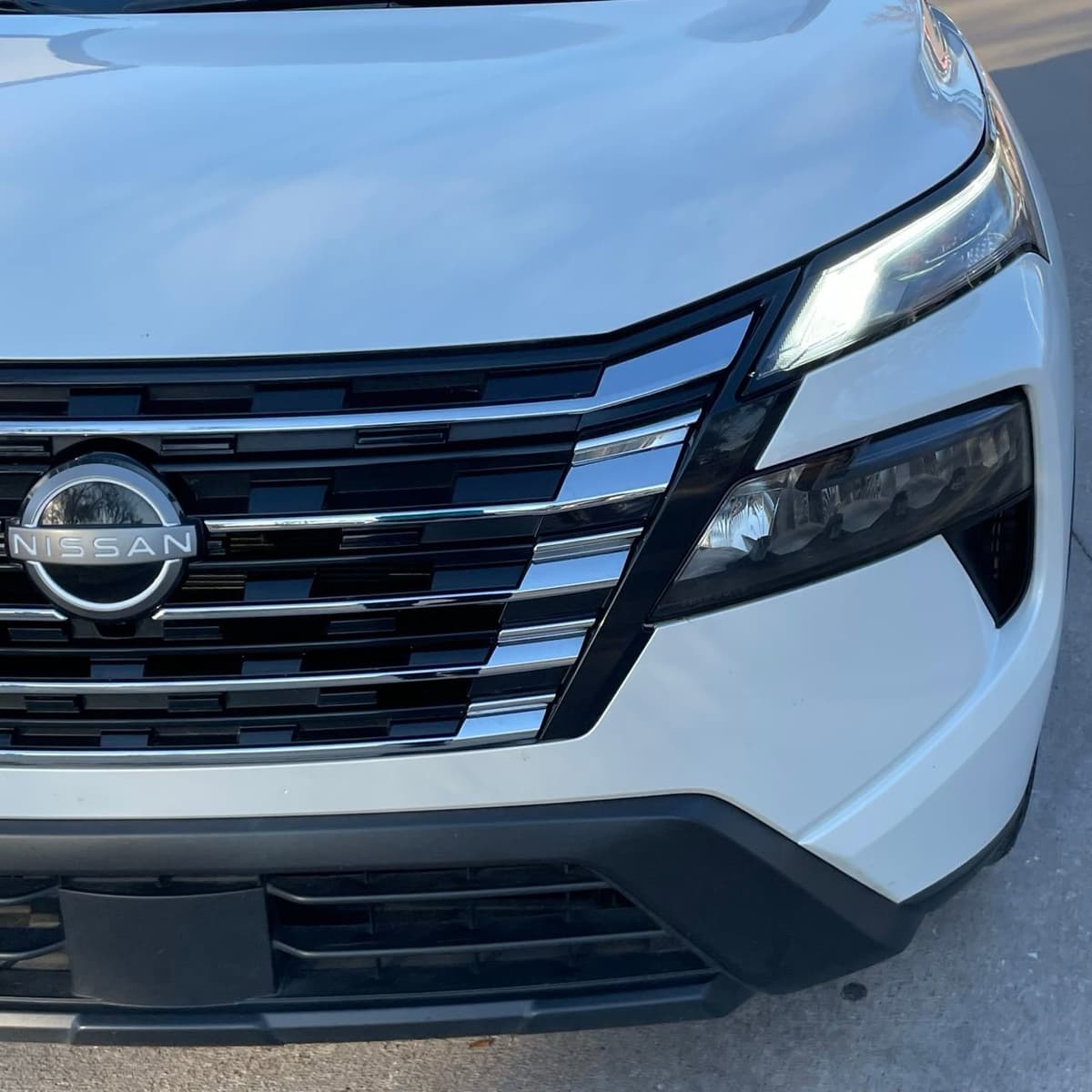 2025 Nissan Rogue - Image 7