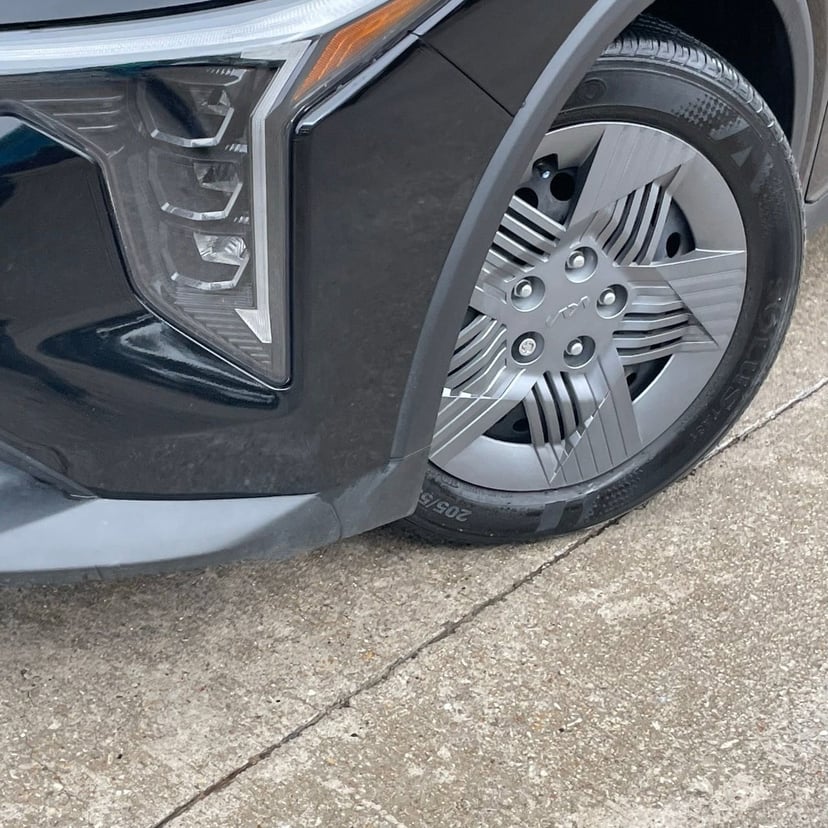 2025 Kia K4 - Image 8