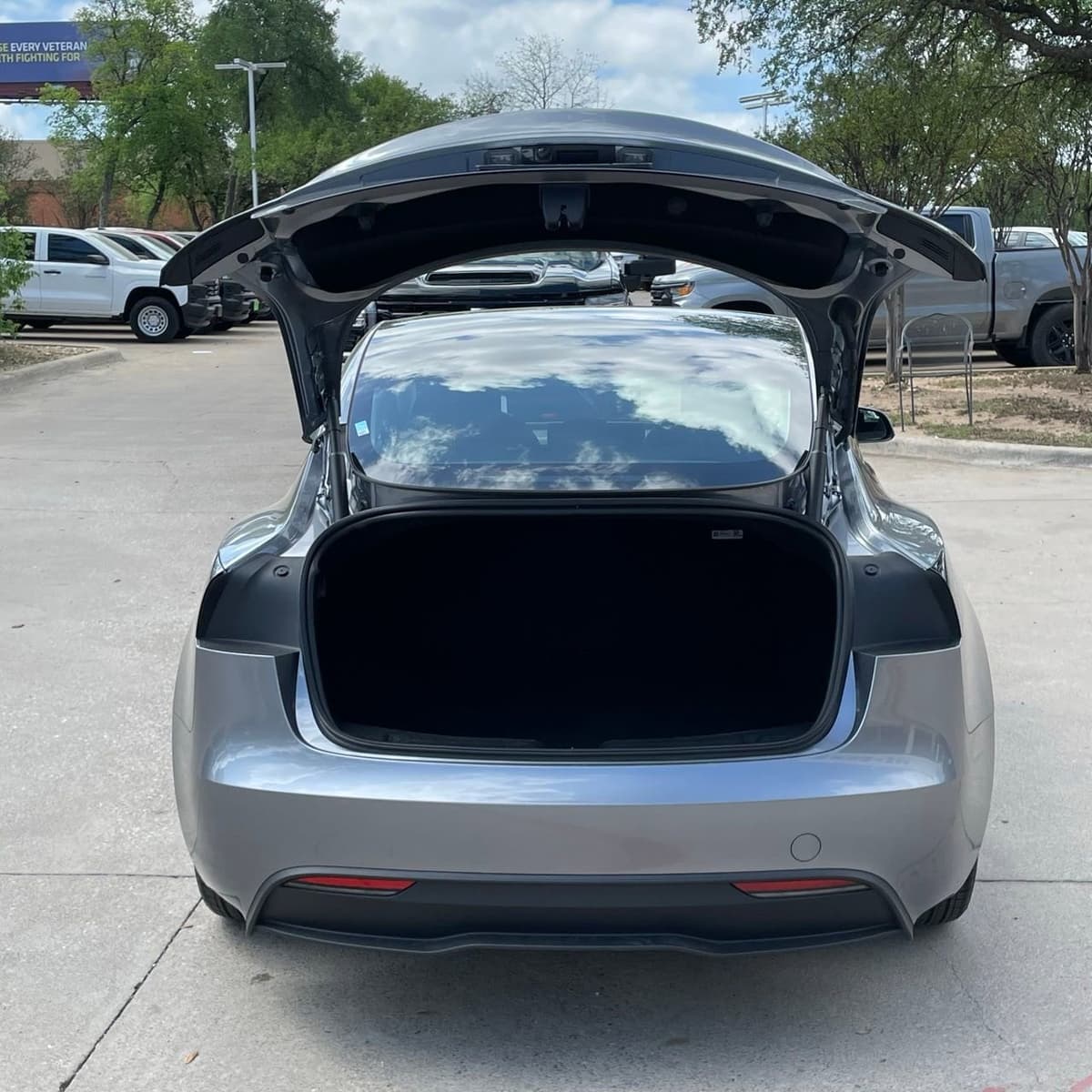 2026 Tesla Model 3 - Image 24